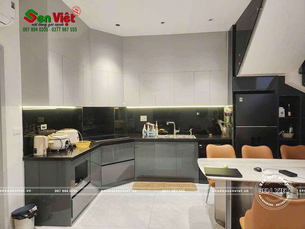 Thi công hoàn thiện nội ngoại thất nhà phố hiện đại 3 tầng 